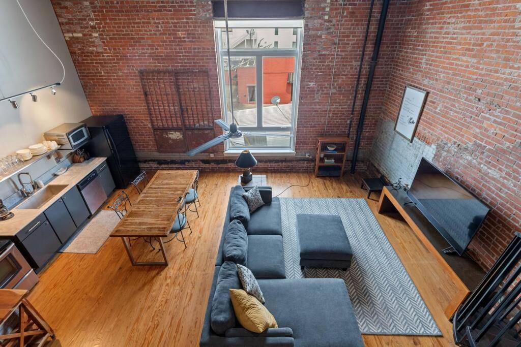 Cajun Stays-Buchanan Loft #4 Lafayette Exterior photo